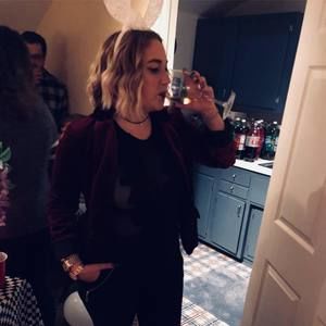 Meet your Posher, Sybil